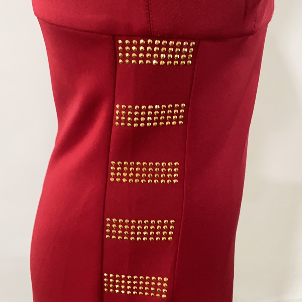RED DRESS - Picture 7 of 10